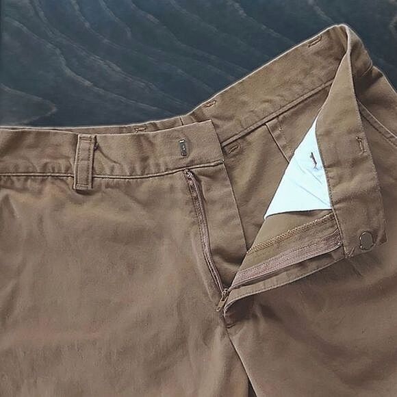 AA camel brown cotton twill Chino Shorts size 29 - Picture 6 of 9